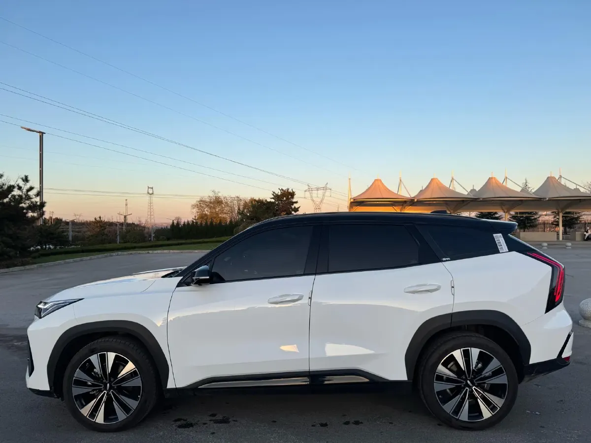 2025 Geely StarRay 1.5T 181HP L4 7DCT,autocango,china used car exporter,china ev exporter,chinese used car exporter,chinese used ev exporter