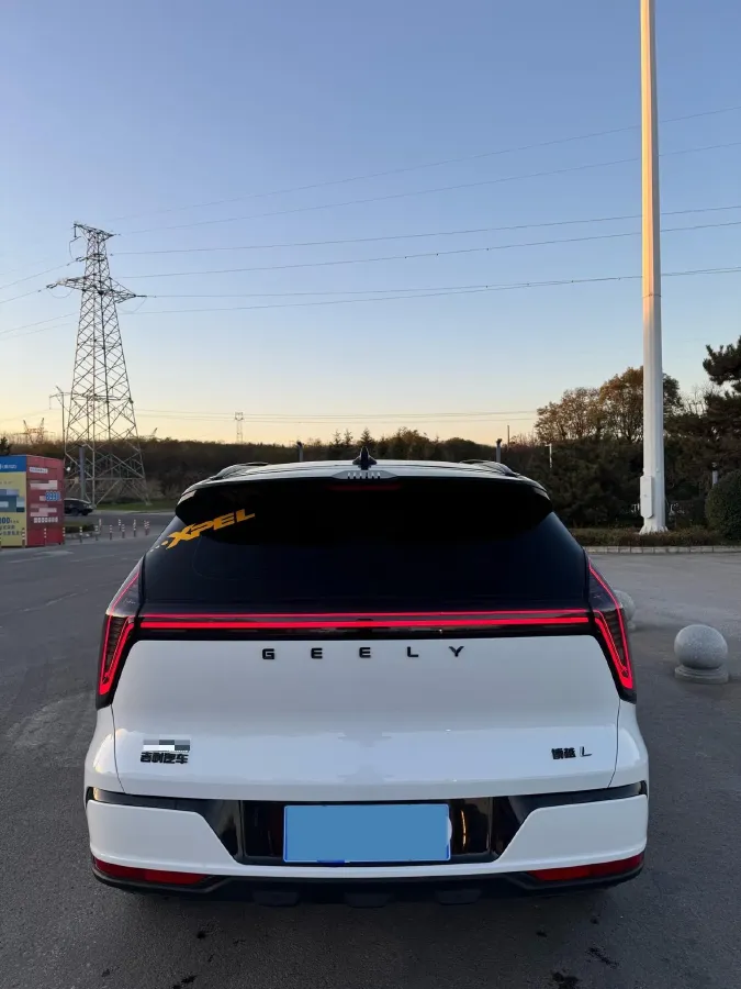 2025 Geely StarRay 1.5T 181HP L4 7DCT,autocango,china used car exporter,china ev exporter,chinese used car exporter,chinese used ev exporter