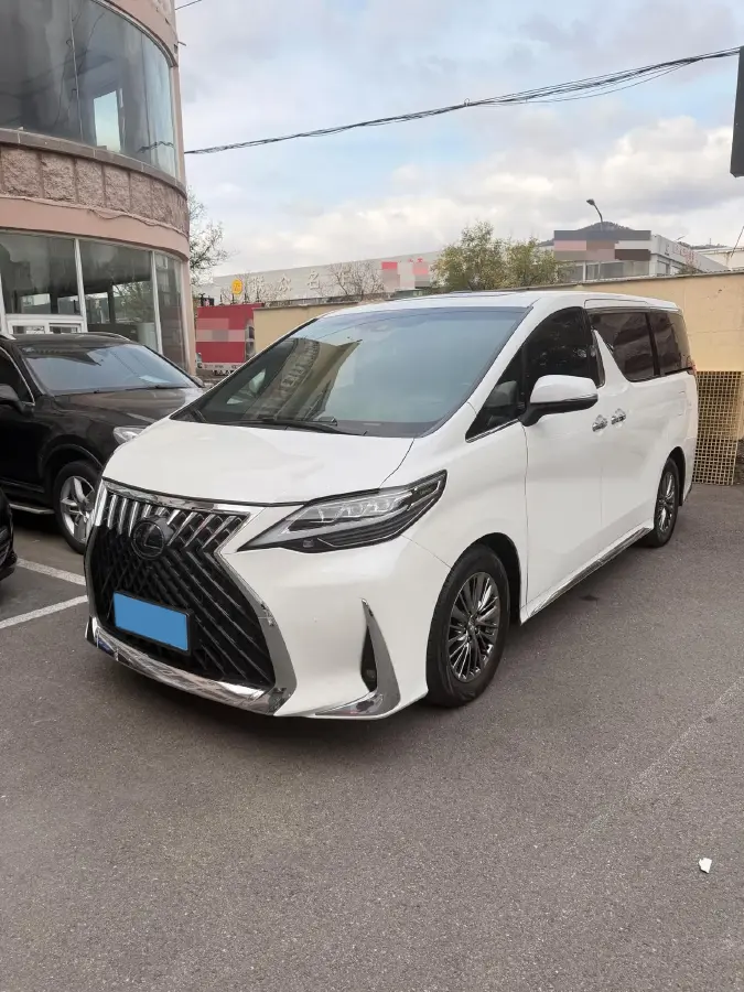 2020 Toyota Vellfire 2.5L 117HP L4 E-CVT Hybrid 2020 Toyota Vellfire 2.5L 117HP L4 E-CVT Hybrid