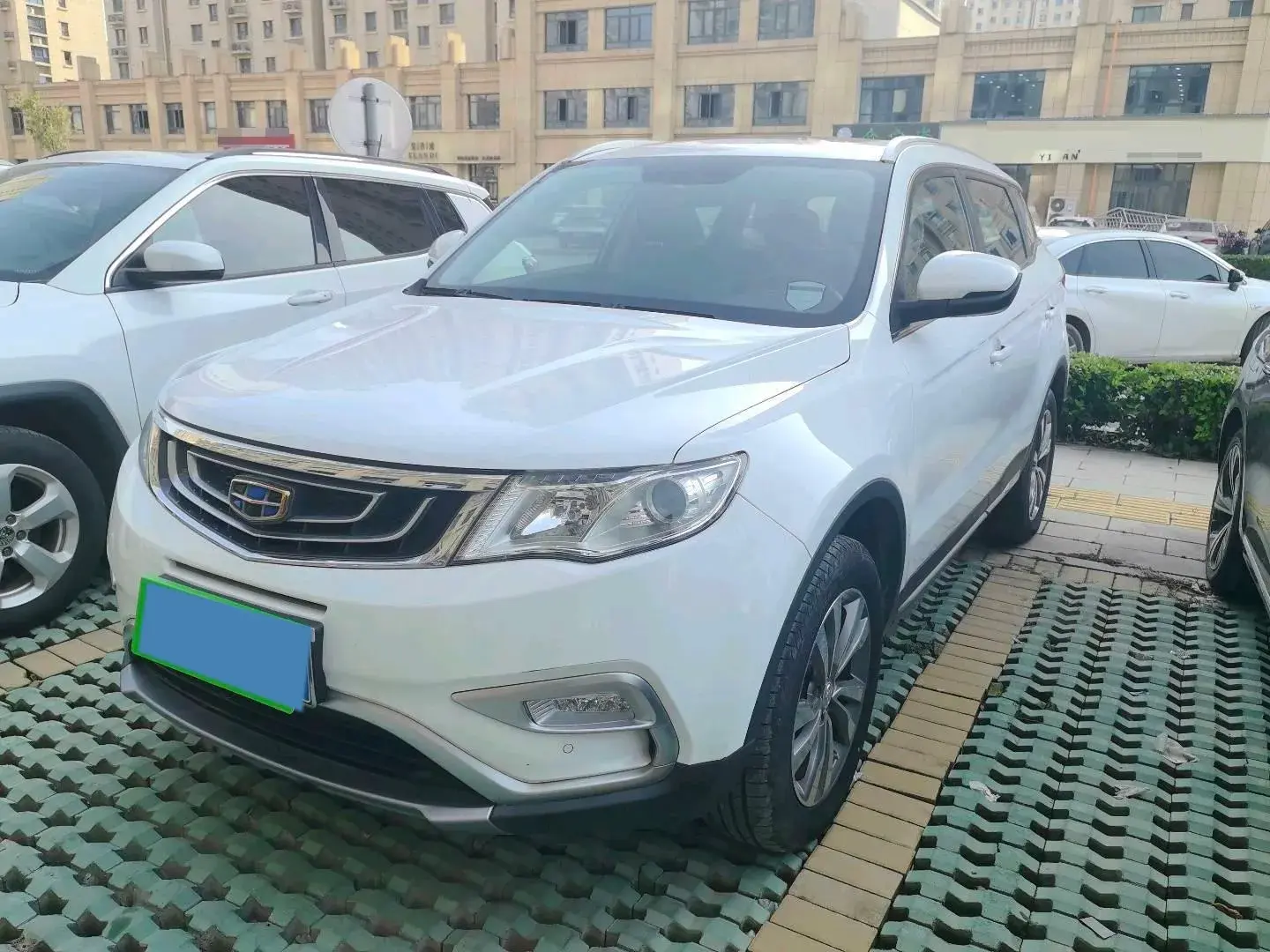 2016 GEELY AZKARRA view 1