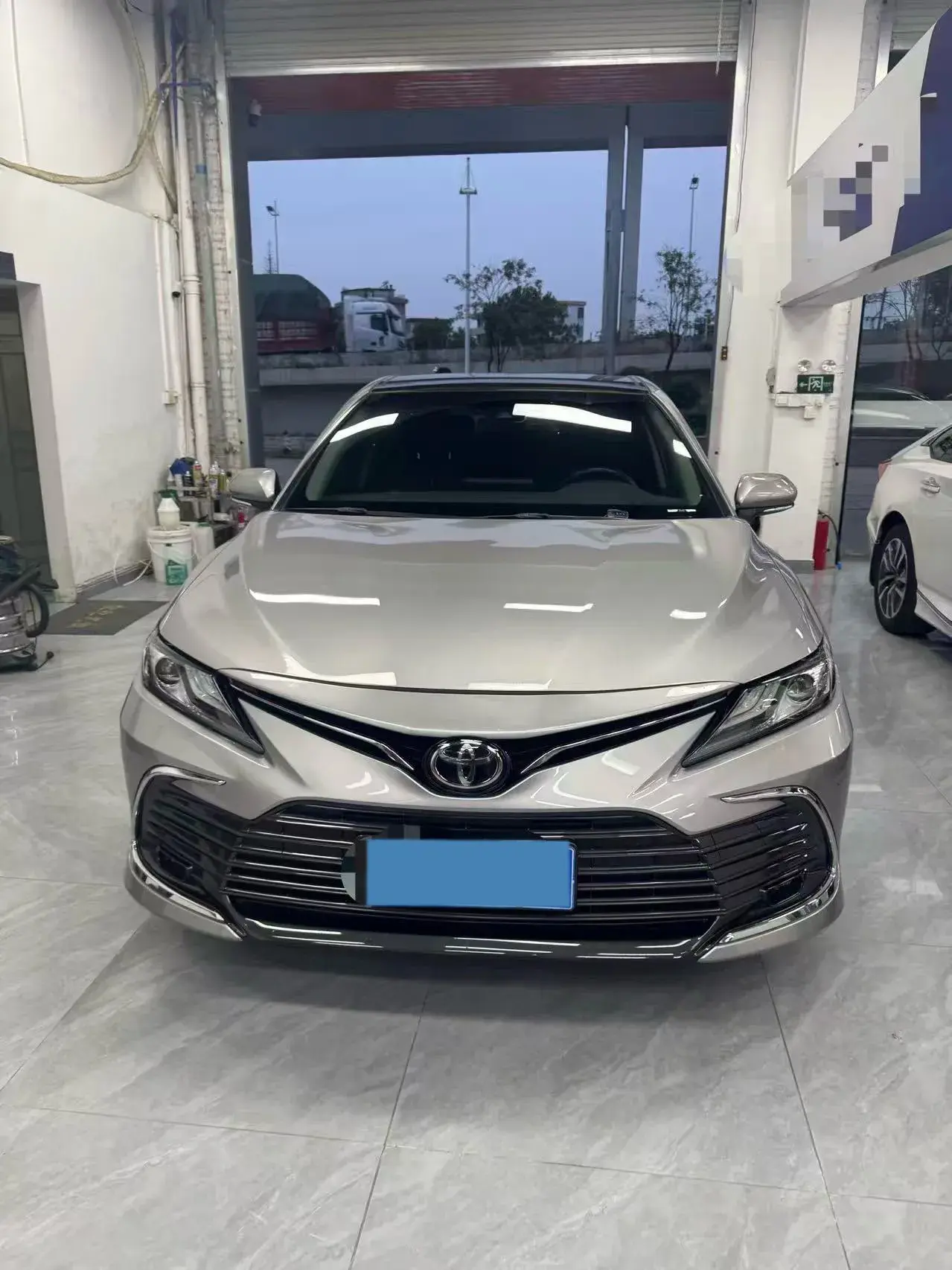 2023 TOYOTA CAMRY thumbnail 2