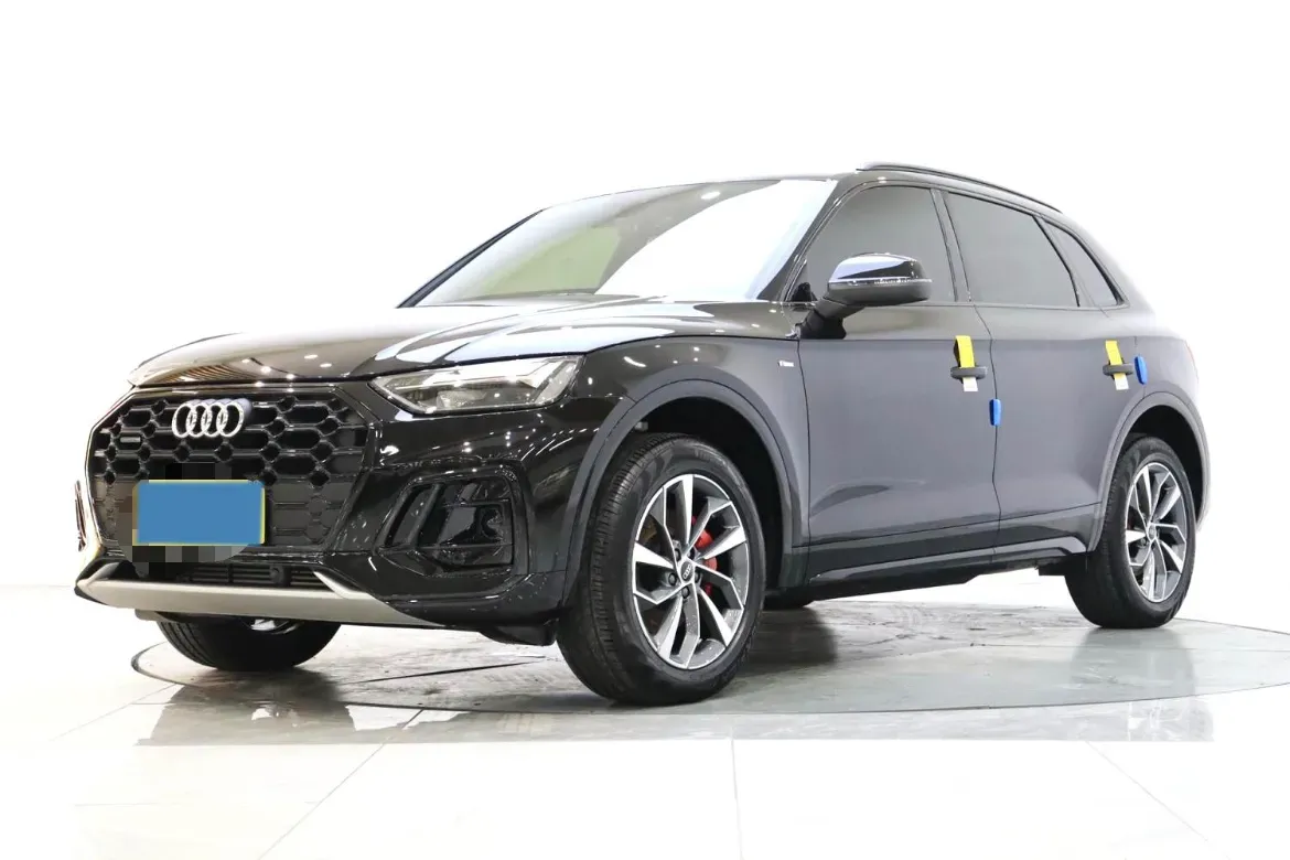 2025 Audi Q3 2.0T 186HP L4 7DCT,autocango,china used car exporter,china ev exporter,chinese used car exporter,chinese used ev exporter