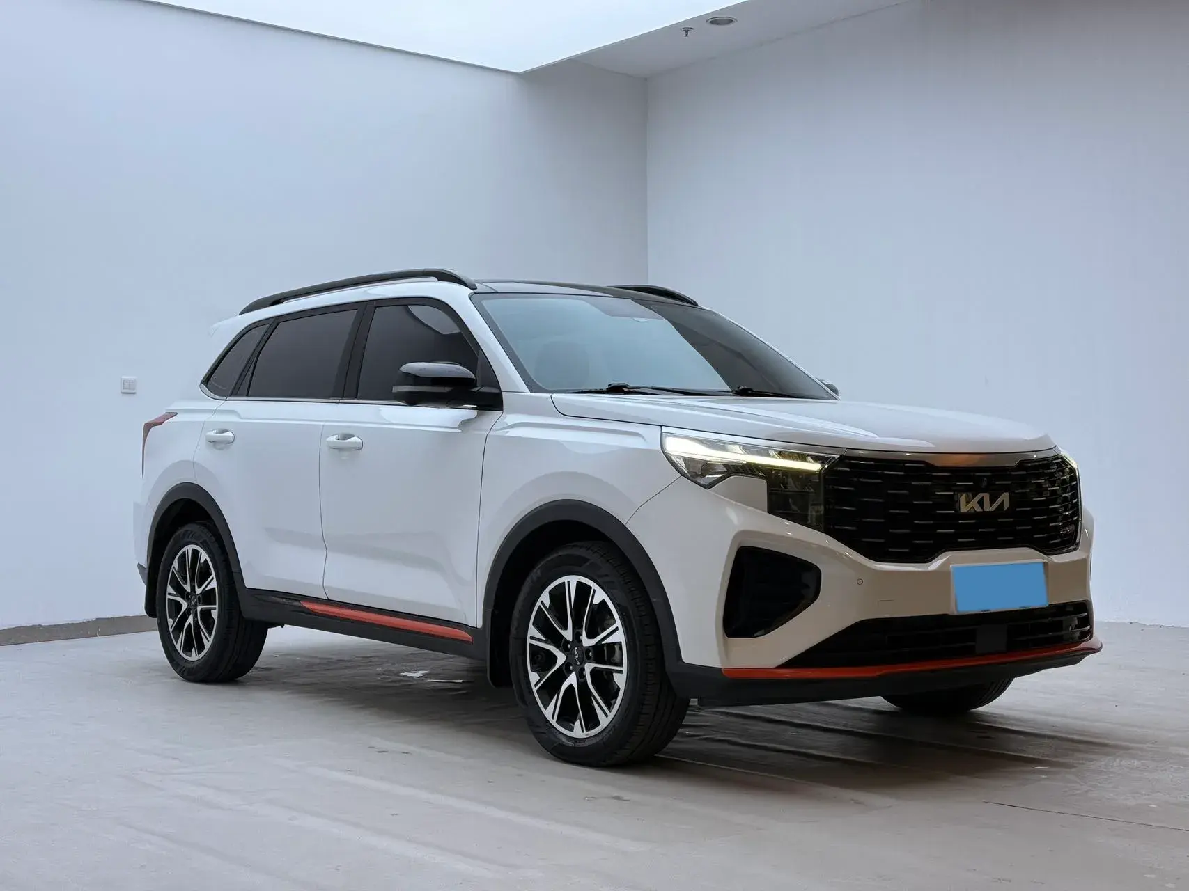 2021 KIA SPORTAGE thumbnail 3