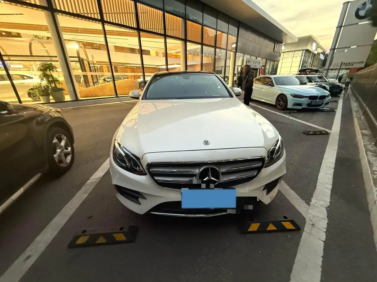 2020 MERCEDES-BENZ E thumbnail 2