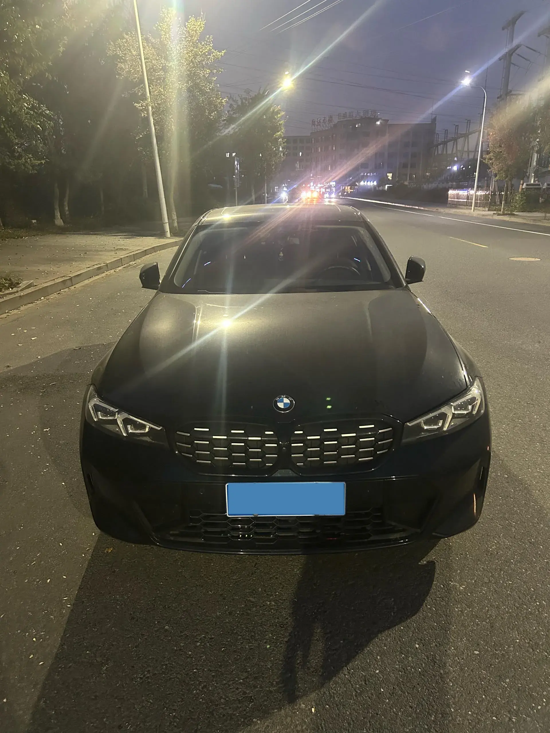 2023 BMW 3 thumbnail 2