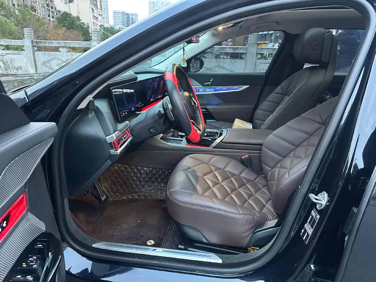 2023 BMW 7 Series 3.0T 272HP L6 8AT,autocango,china used car exporter,china ev exporter,chinese used car exporter,chinese used ev exporter