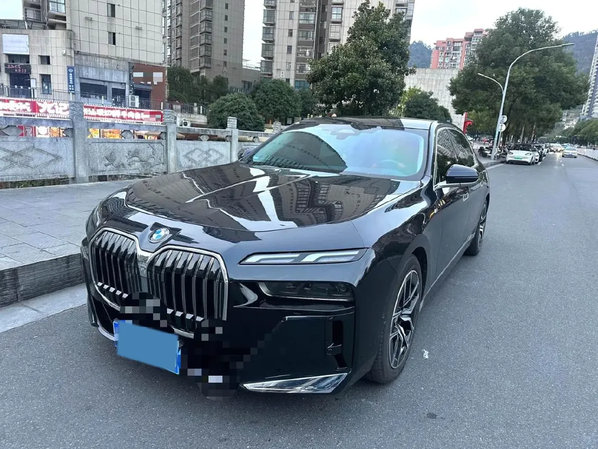 2023 BMW 7 Series 3.0T 272HP L6 8AT,autocango,china used car exporter,china ev exporter,chinese used car exporter,chinese used ev exporter
