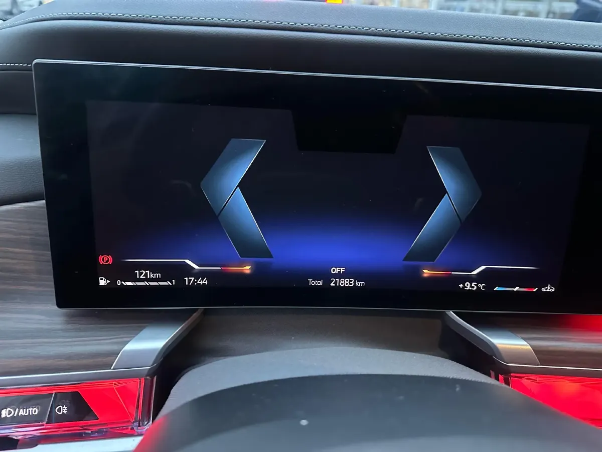 2023 BMW 7 Series 3.0T 272HP L6 8AT,autocango,china used car exporter,china ev exporter,chinese used car exporter,chinese used ev exporter