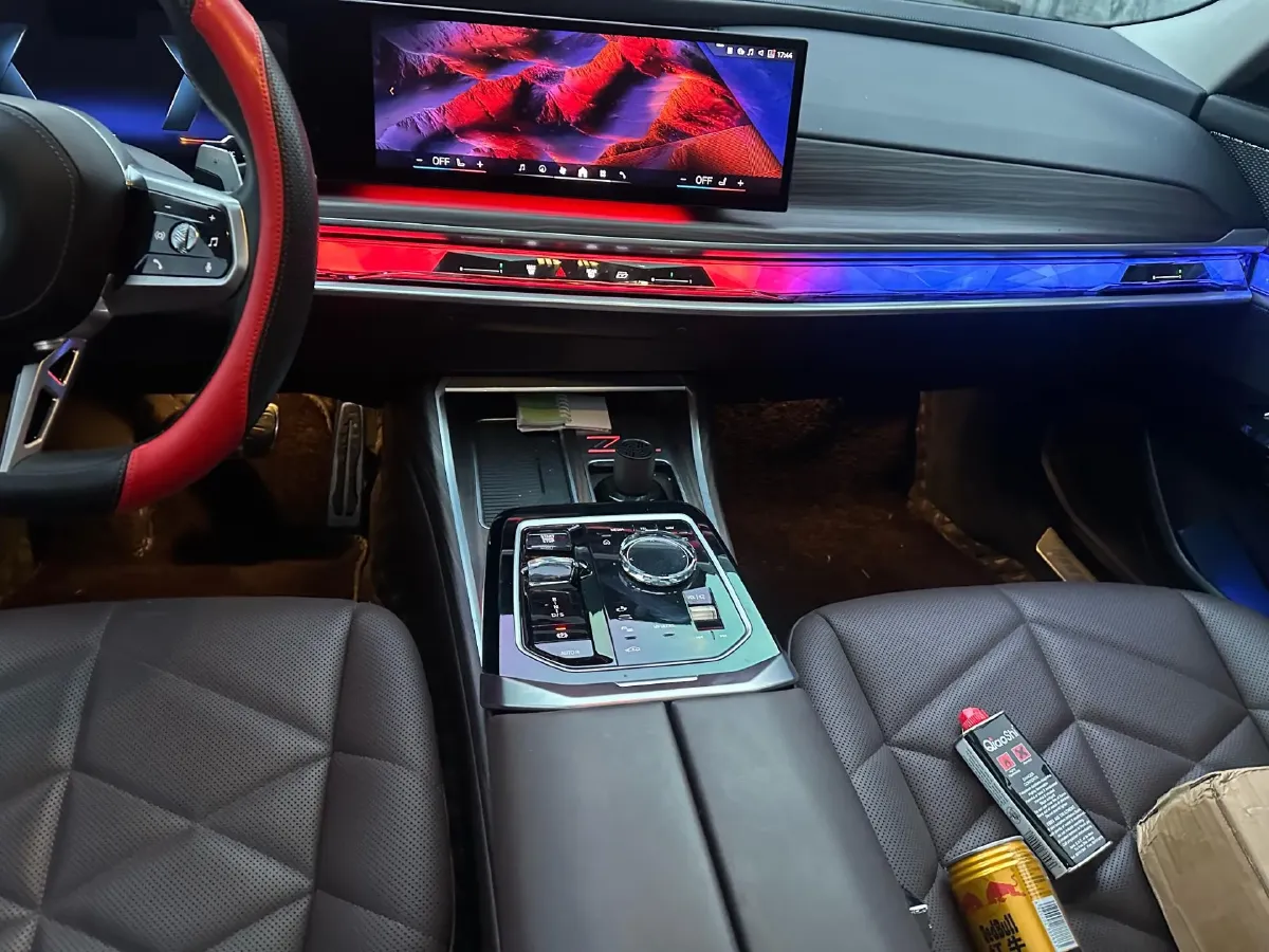 2023 BMW 7 Series 3.0T 272HP L6 8AT,autocango,china used car exporter,china ev exporter,chinese used car exporter,chinese used ev exporter