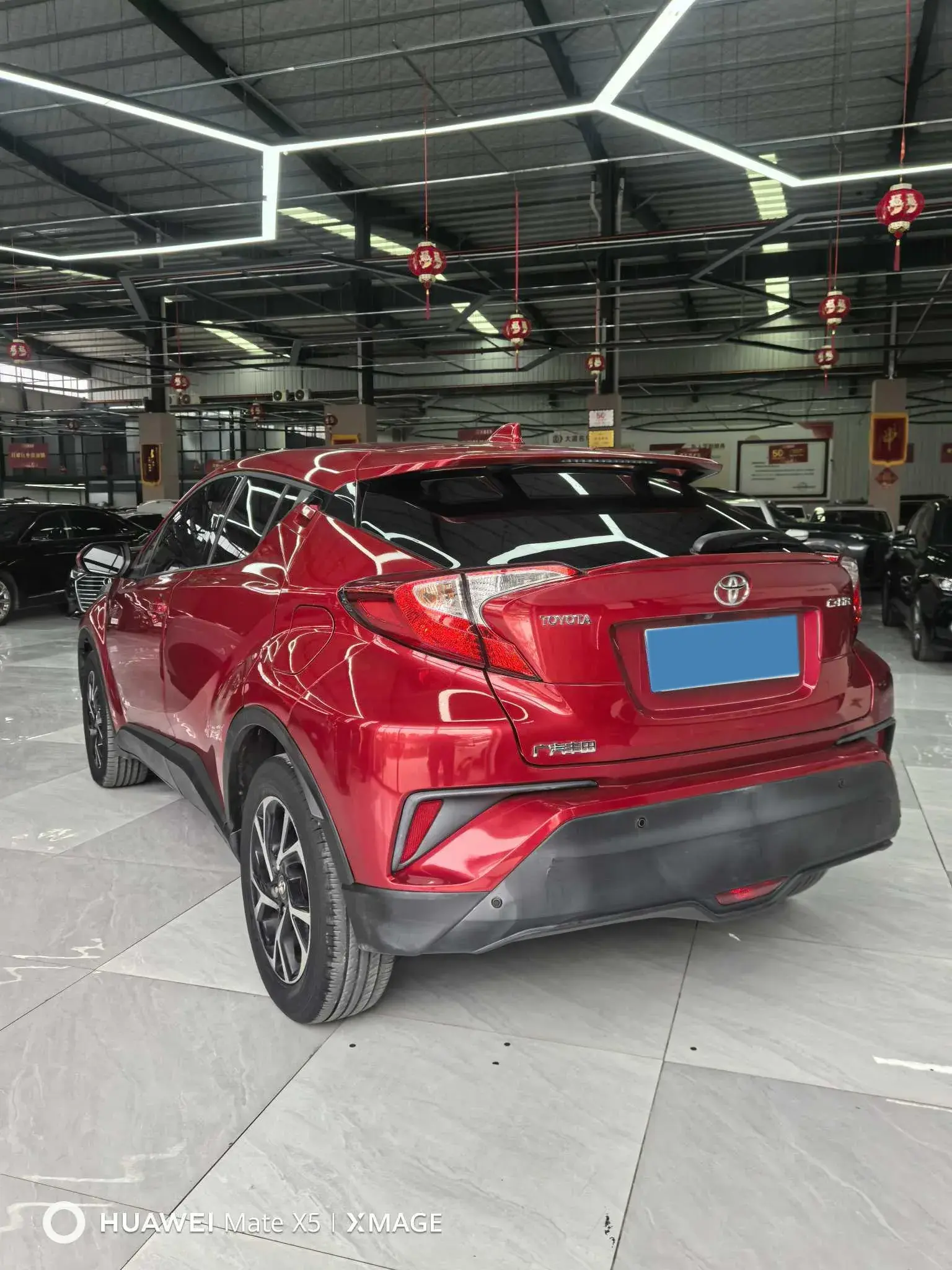 2018 TOYOTA C-HR thumbnail 4