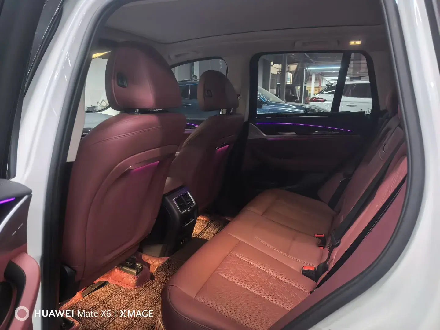 2024 BMW IX3 thumbnail 4