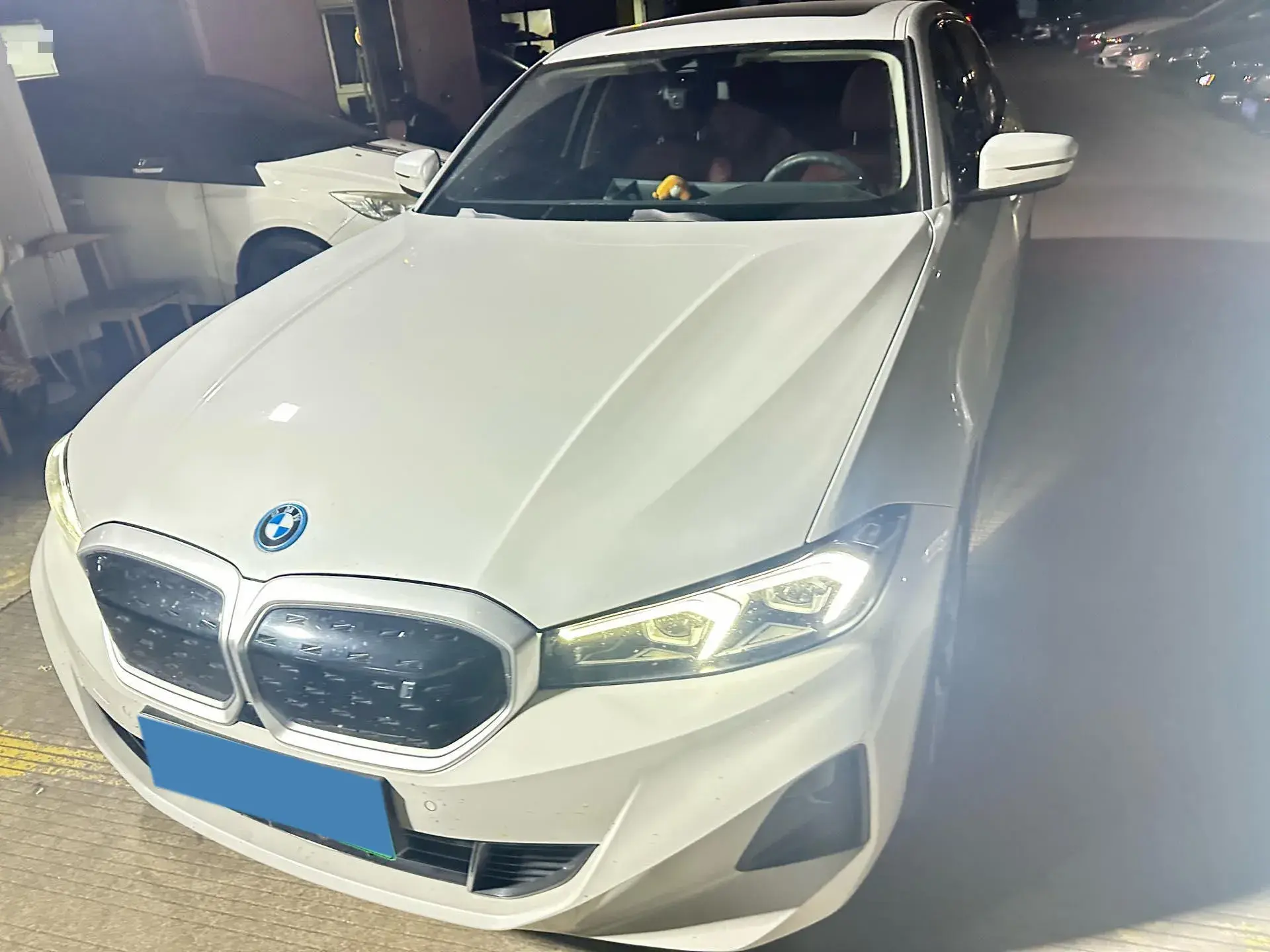 2024 BMW I3 thumbnail 2