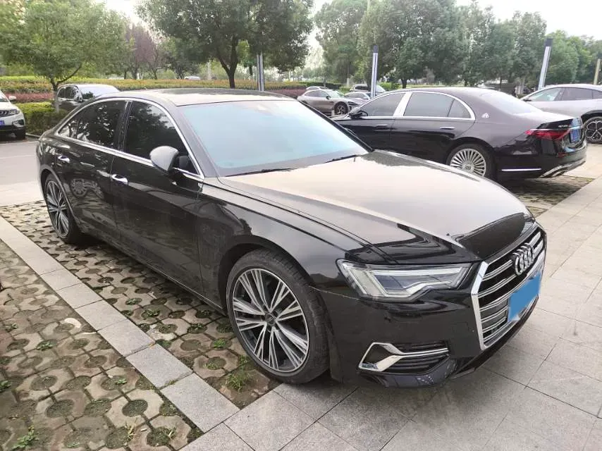 2023 Audi A6L 2.0T 190HP L4 7DCT,autocango,china used car exporter,china ev exporter,chinese used car exporter,chinese used ev exporter