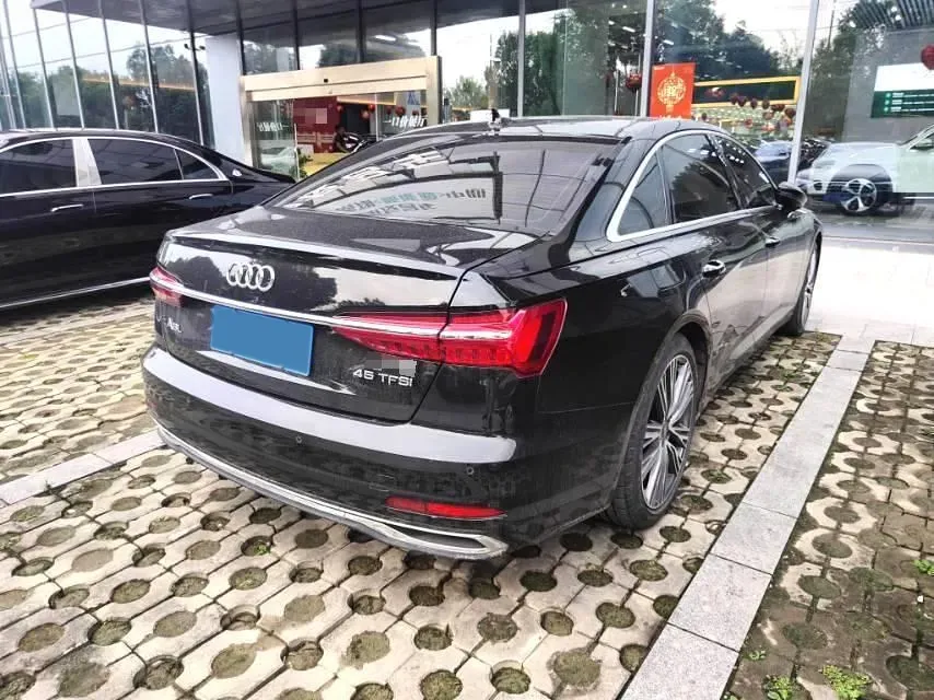 2023 Audi A6L 2.0T 190HP L4 7DCT,autocango,china used car exporter,china ev exporter,chinese used car exporter,chinese used ev exporter