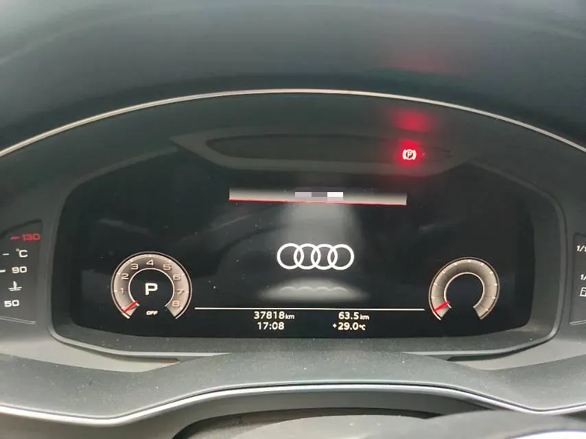 2023 Audi A6L 2.0T 190HP L4 7DCT,autocango,china used car exporter,china ev exporter,chinese used car exporter,chinese used ev exporter