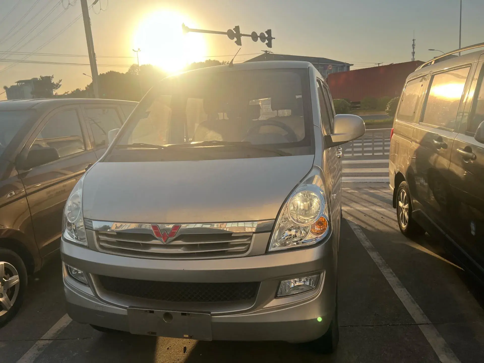 2014 WULING RONGGUANG thumbnail 2