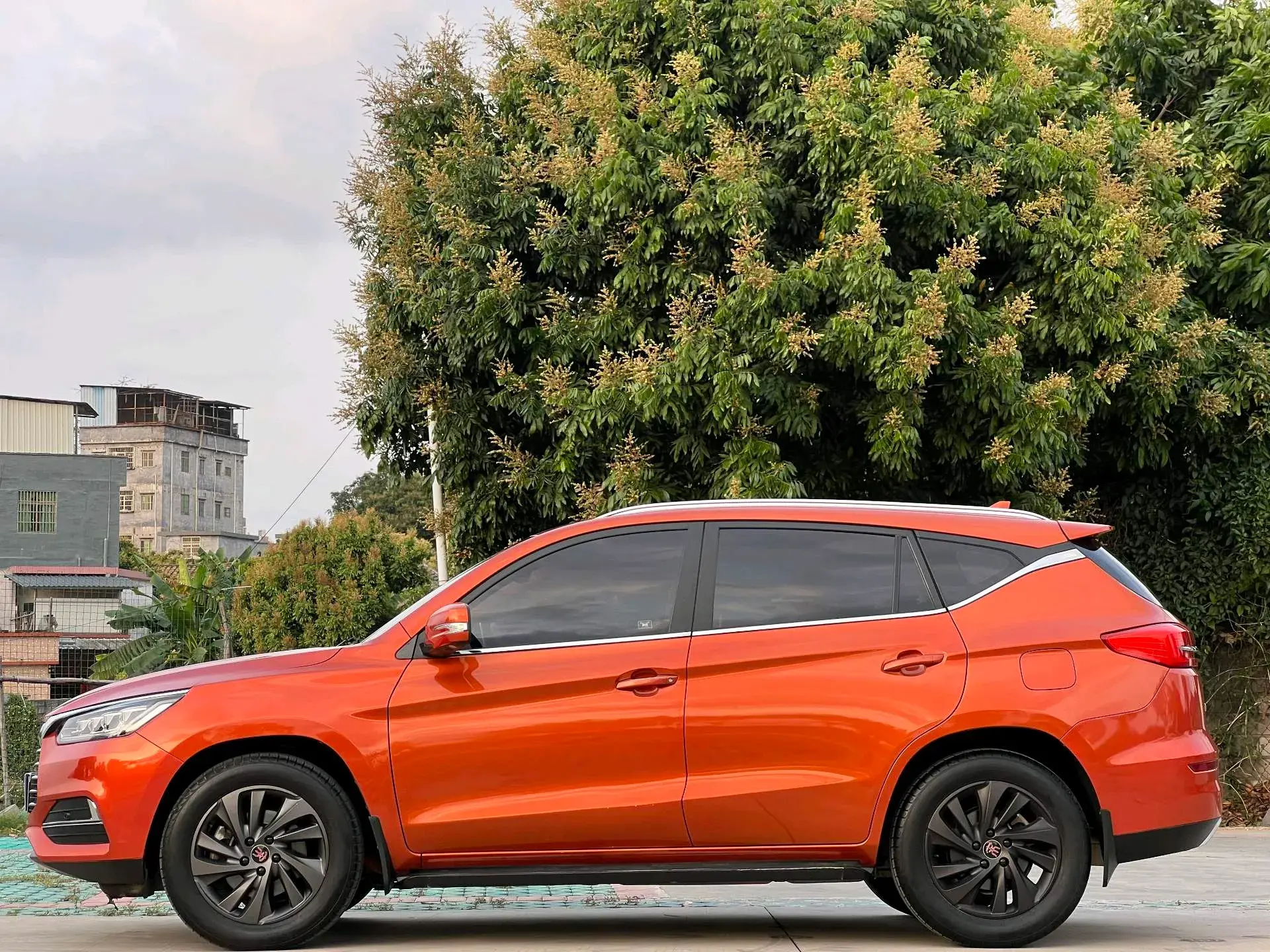 2019 BYD SONG thumbnail 4