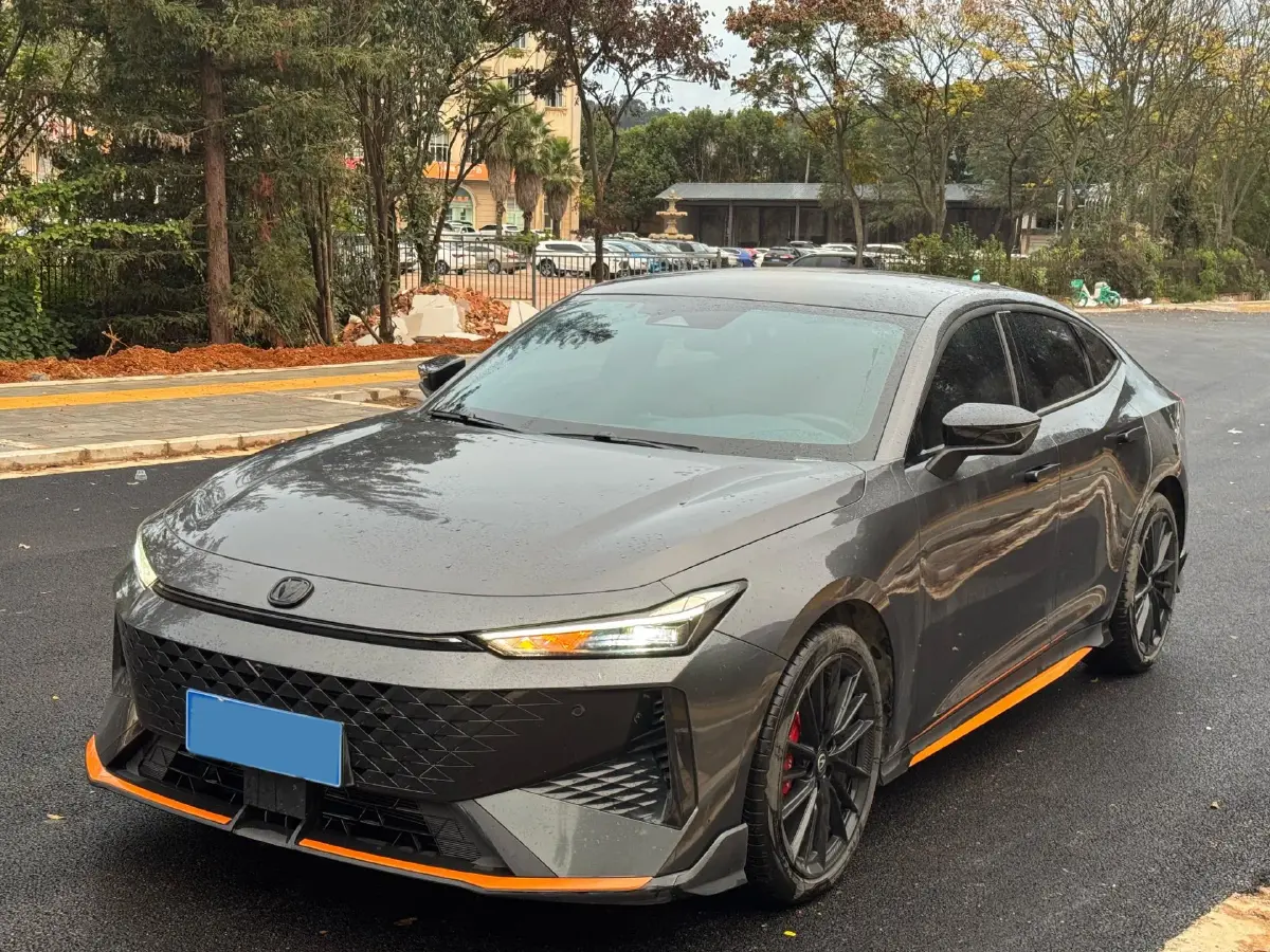 2024 ChangAn UNI-V 1.5T 188HP L4 7DCT