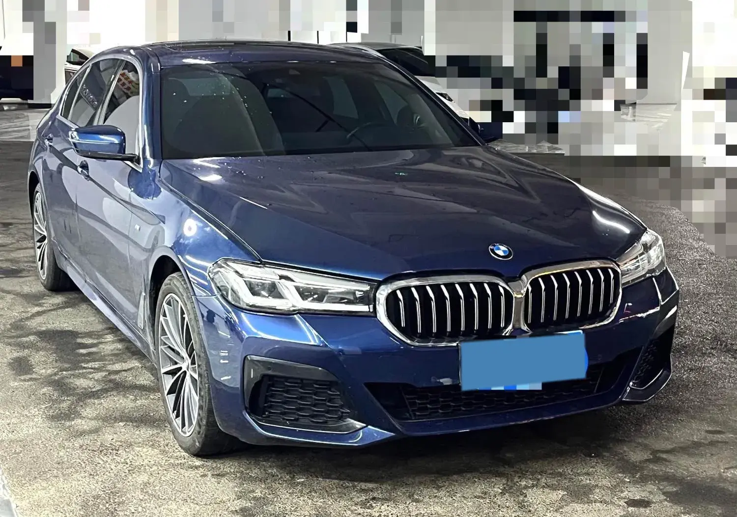 2021 BMW 5 thumbnail 2
