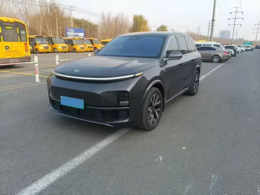 2023 Li L8 Range Extended 154HP REEV 40.9KWH