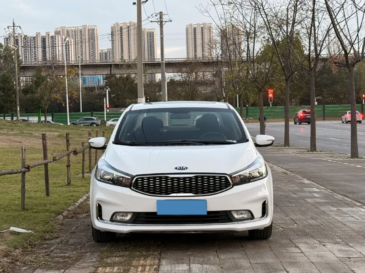 2016 Kia K3 1.4T 130HP L4 7DCT,autocango,china used car exporter,china ev exporter,chinese used car exporter,chinese used ev exporter