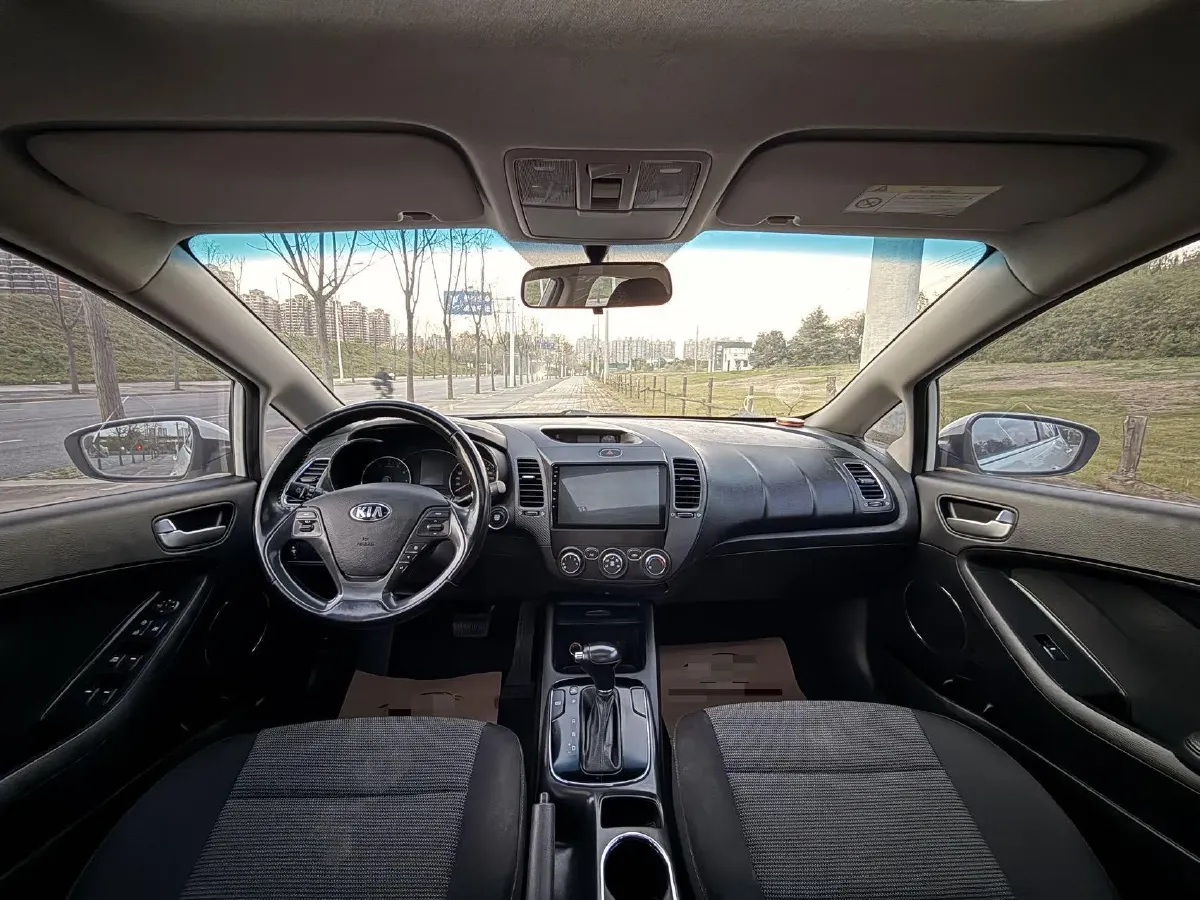 2016 Kia K3 1.4T 130HP L4 7DCT,autocango,china used car exporter,china ev exporter,chinese used car exporter,chinese used ev exporter