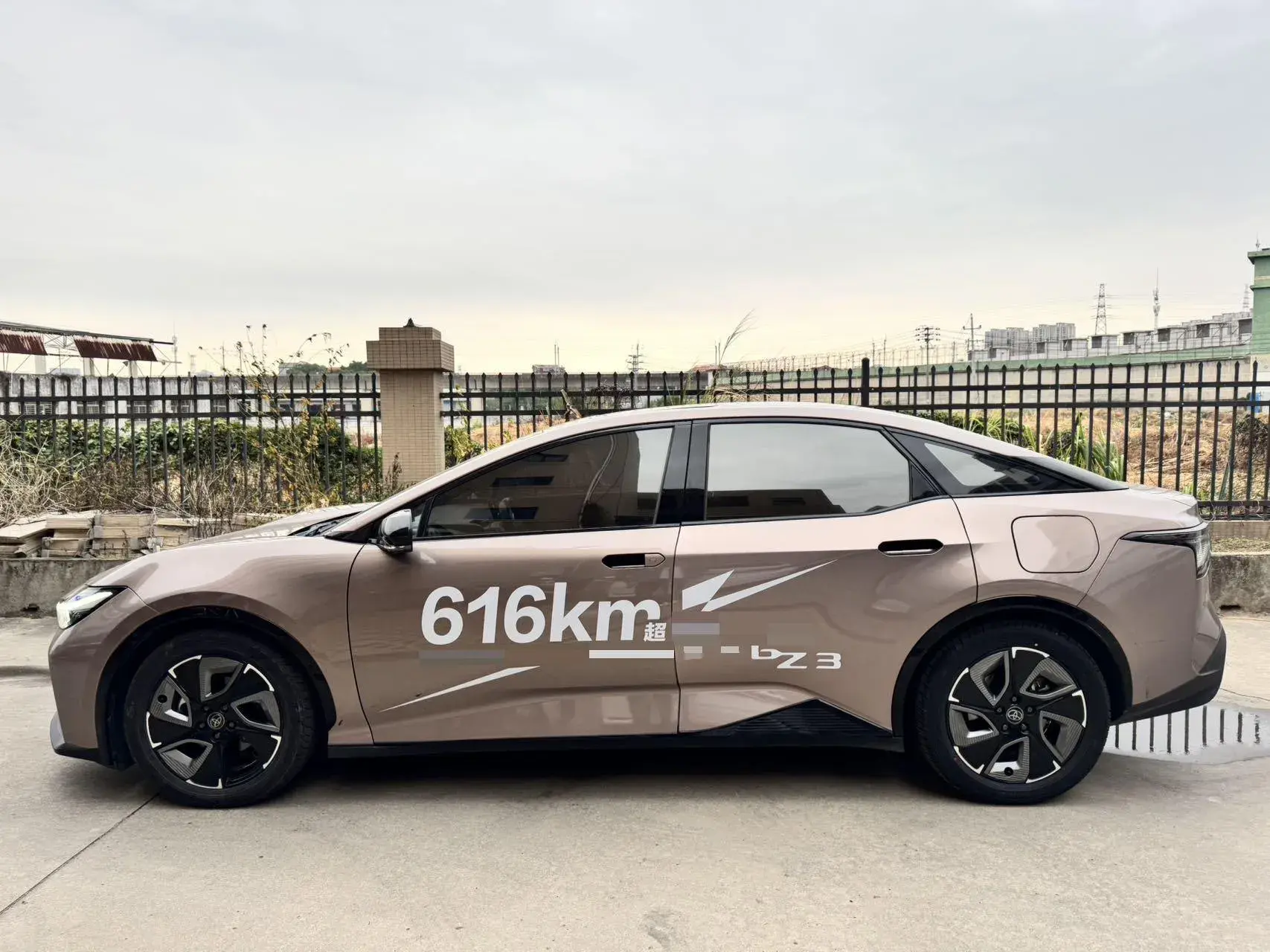 2023 TOYOTA BZ3 thumbnail 2