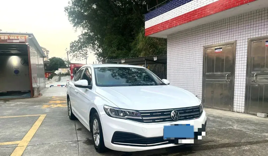 2021 VOLKSWAGEN BORA thumbnail 2