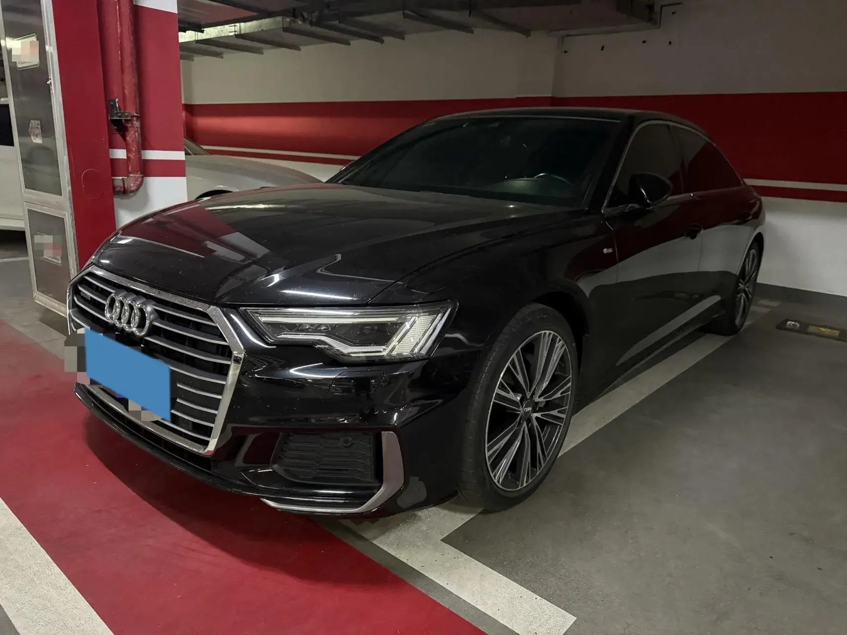 2019 AUDI A6L view 1