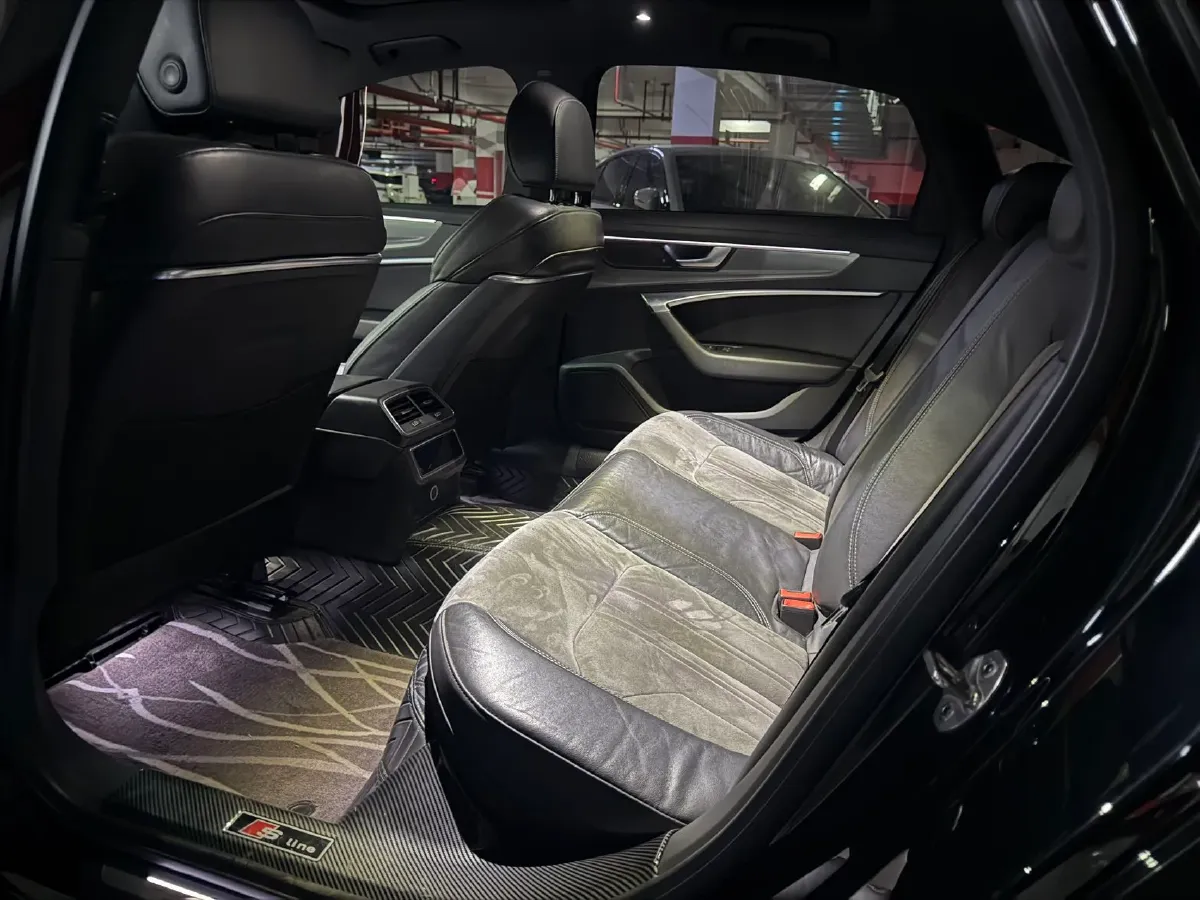 2019 Audi A6L 2.0T 224HP L4 7DCT,autocango,china used car exporter,china ev exporter,chinese used car exporter,chinese used ev exporter