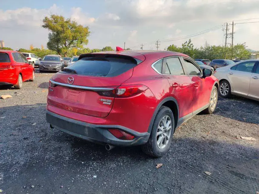 2016 MAZDA CX-4 thumbnail 2