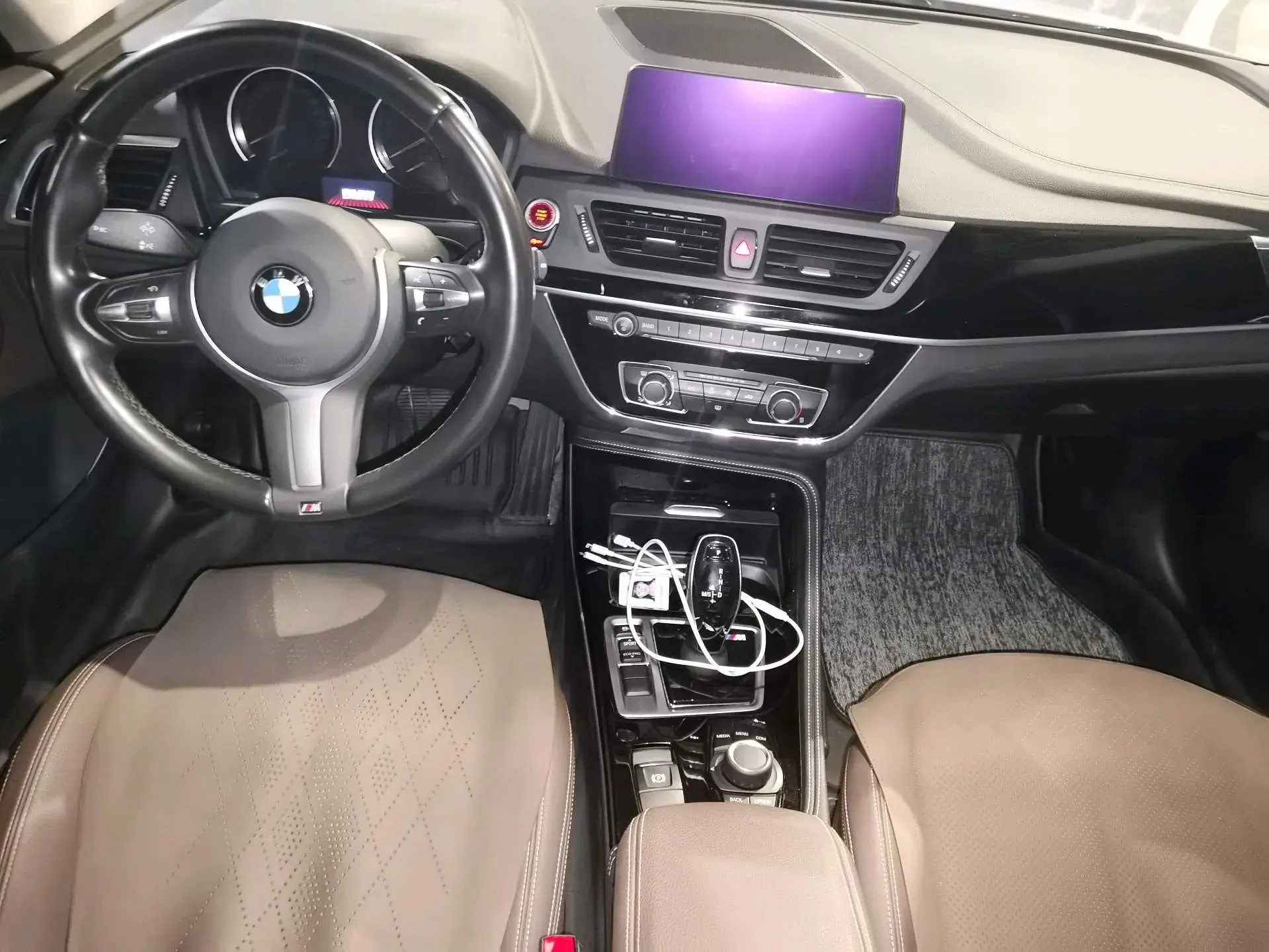 2020 BMW 1 thumbnail 3