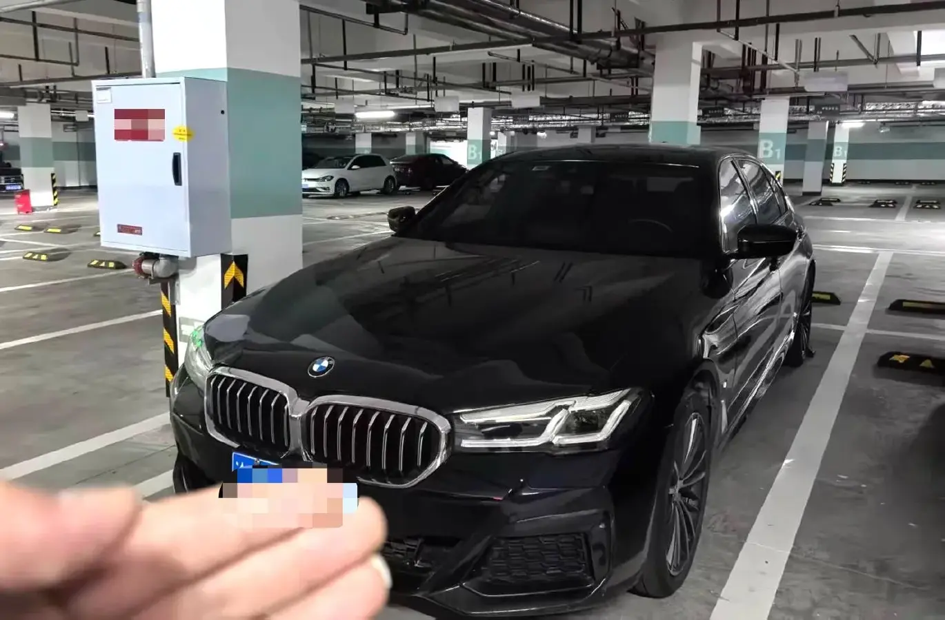 2023 BMW 5 Series 2.0T 245HP L4 8AT