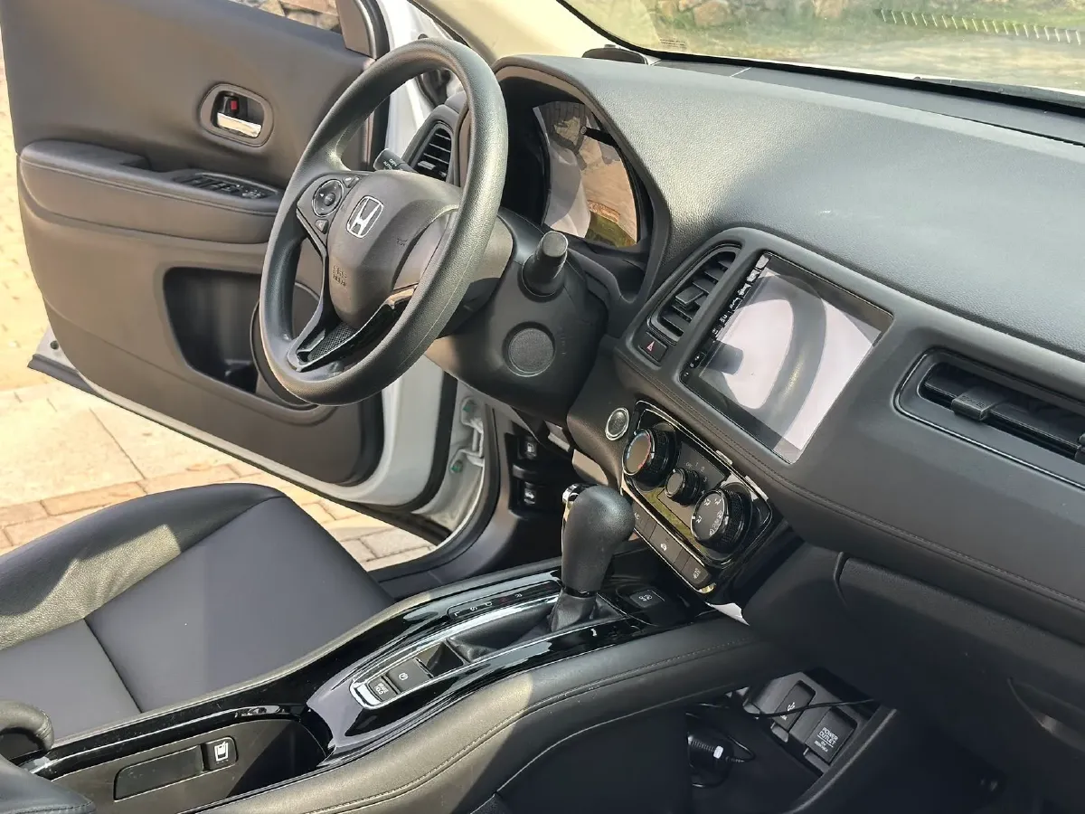 2020 Honda Vezel 1.5L 131HP L4 CVT,autocango,china used car exporter,china ev exporter,chinese used car exporter,chinese used ev exporter