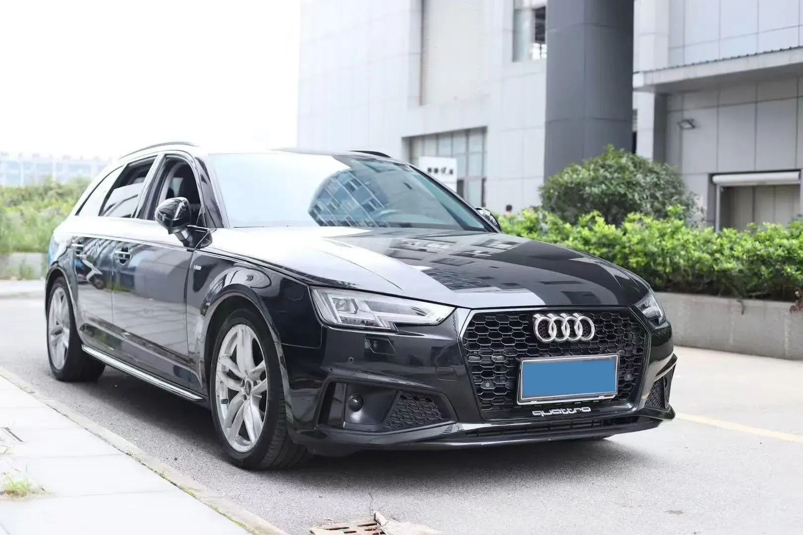2020 AUDI A4 thumbnail 3
