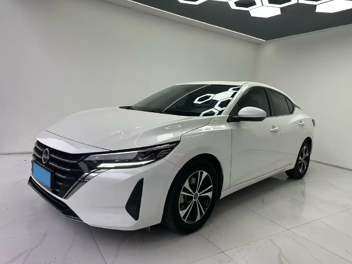 2023 Nissan Sylphy 1.6L 135HP L4 CVT