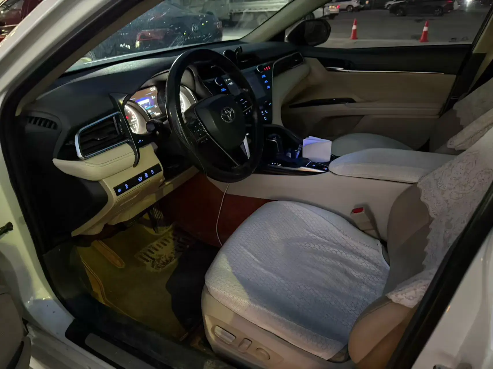 2019 TOYOTA CAMRY thumbnail 3