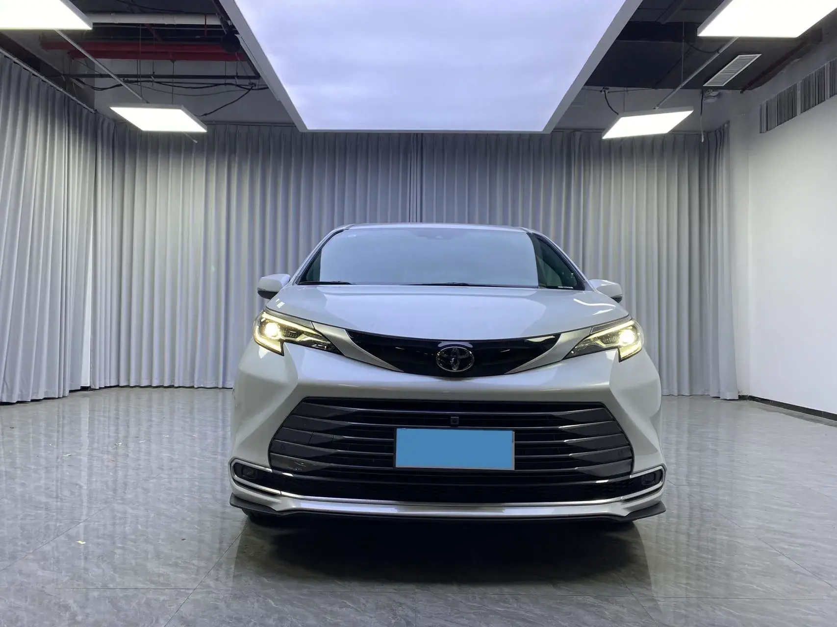 2024 TOYOTA SIENNA thumbnail 2