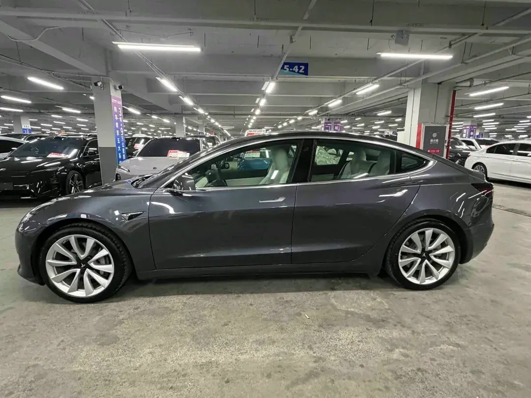 2020 TESLA MODEL thumbnail 3