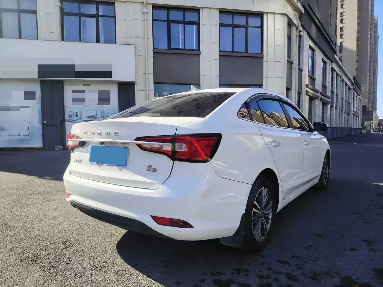 2019 ROEWE I5 thumbnail 2