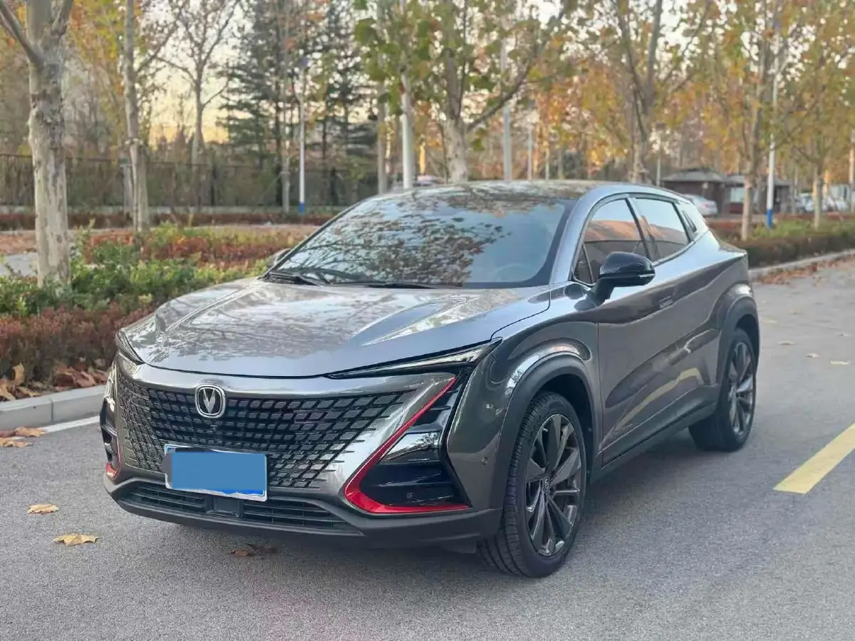 2021 ChangAn UNI-T 1.5T 180HP L4 7DCT