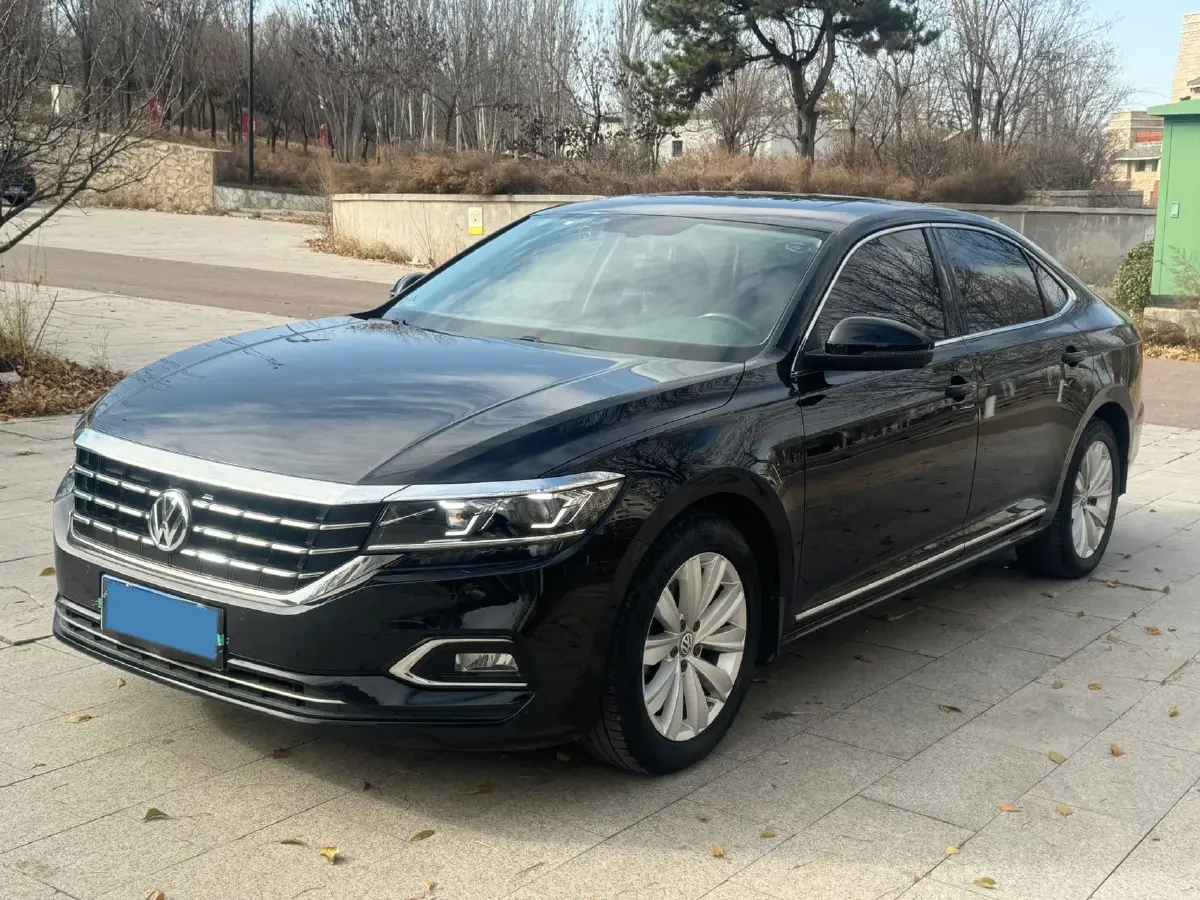 2019 Volkswagen Passat 2.0T 186HP L4 7DCT