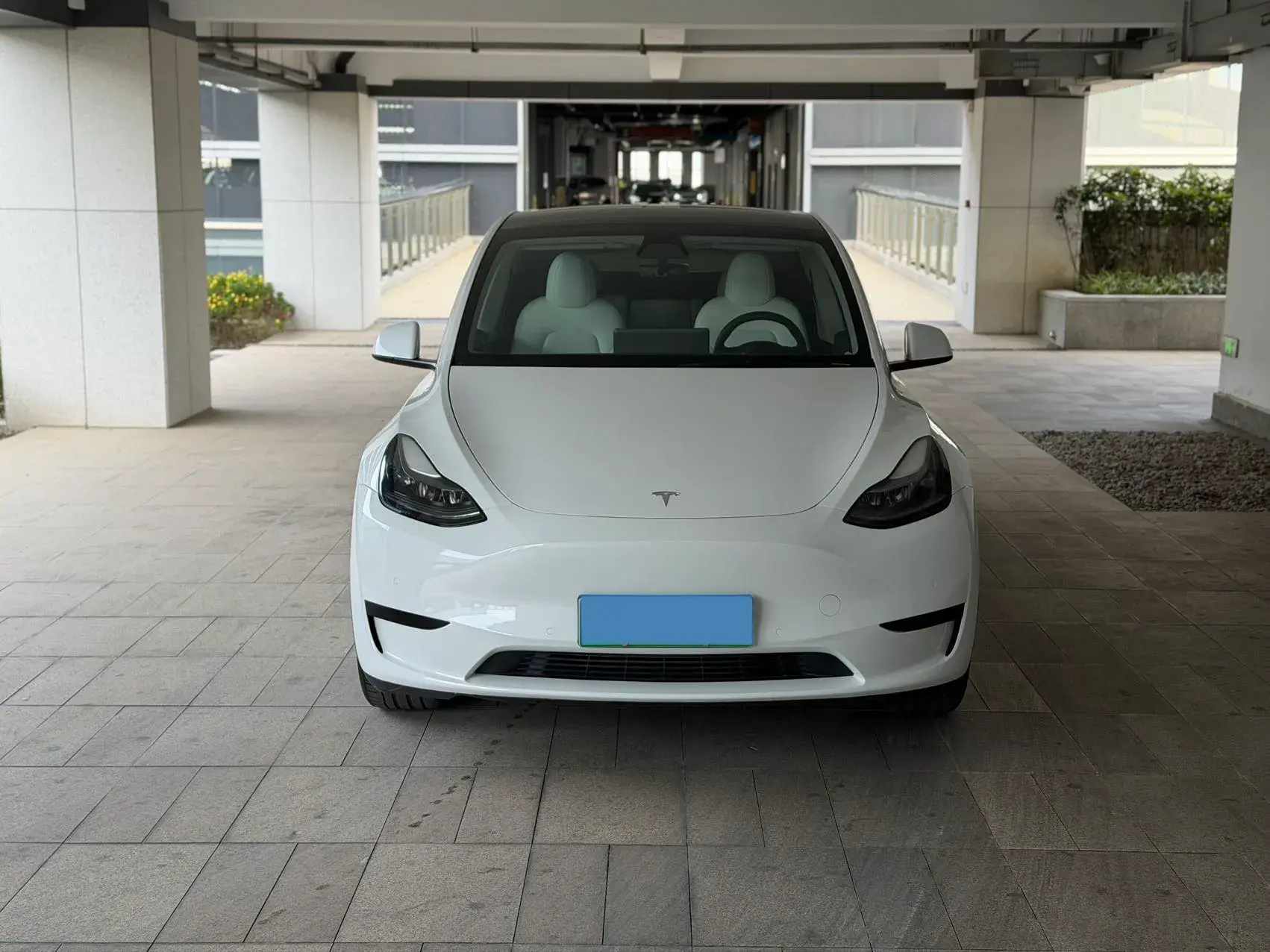 2022 TESLA MODEL thumbnail 2