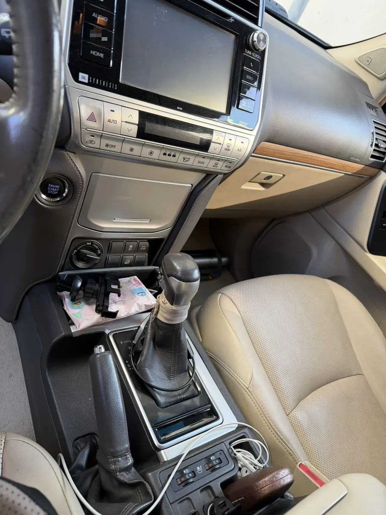 2018 TOYOTA LAND thumbnail 3