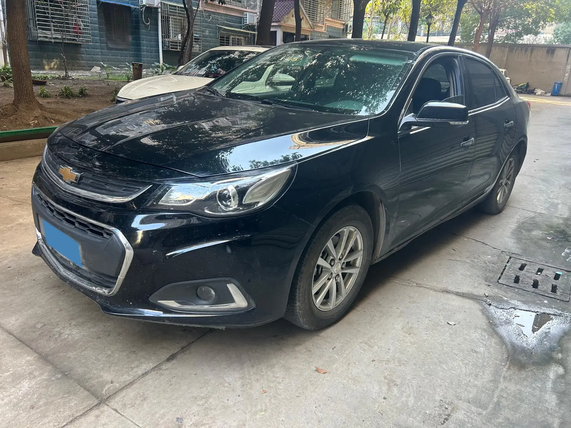 2018 CHEVROLET MALIBU view 1