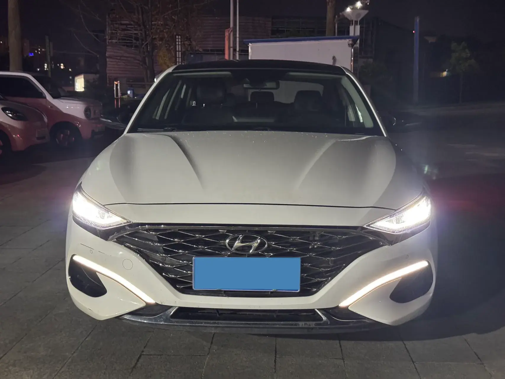2019 HYUNDAI LA thumbnail 2