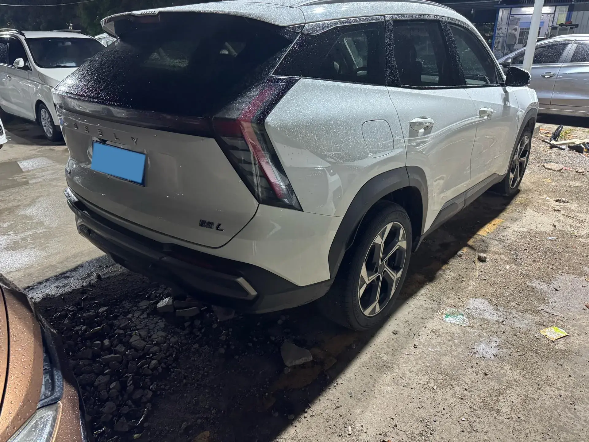 2023 GEELY STARRAY thumbnail 3