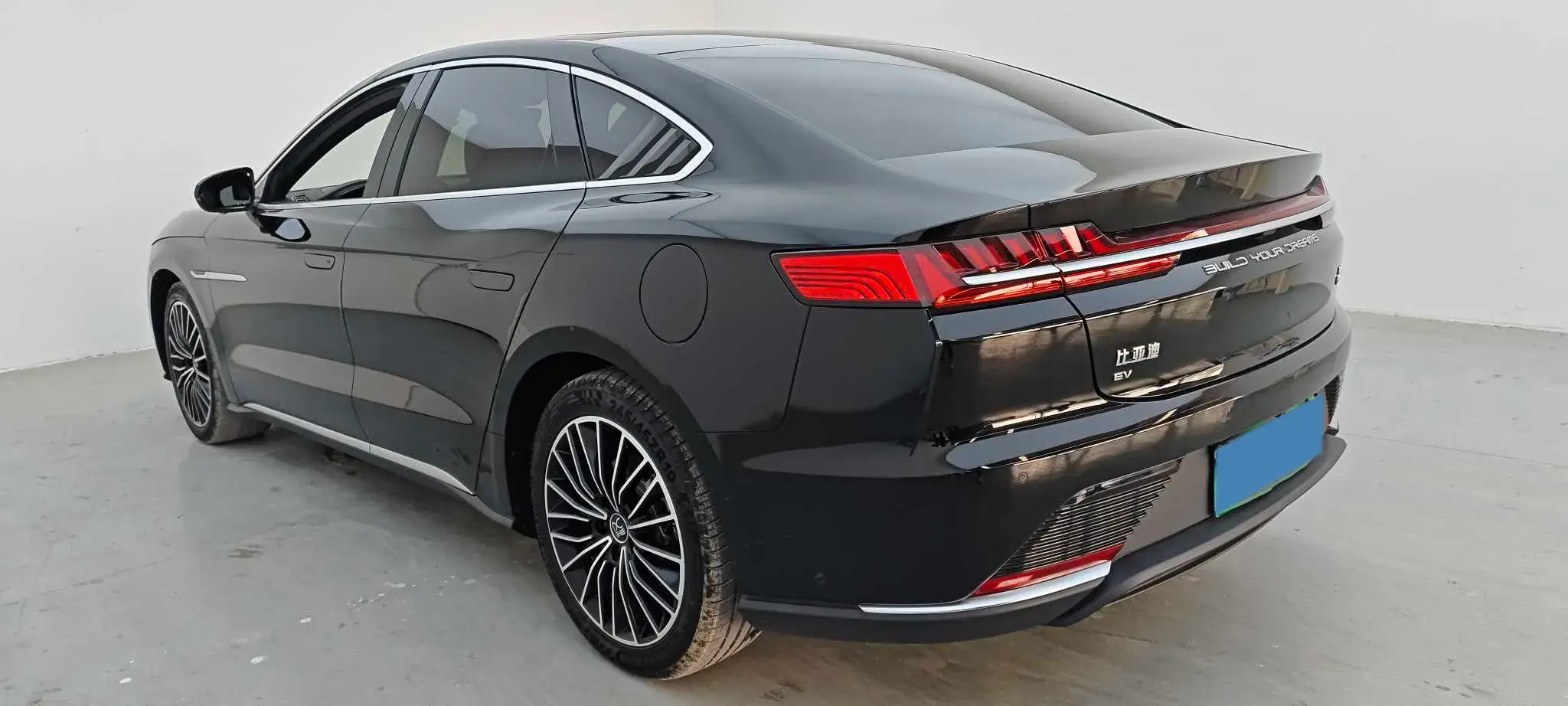 2021 BYD HAN thumbnail 3