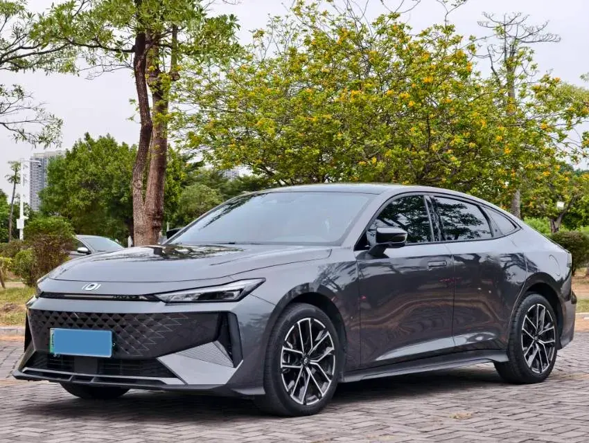 2023 ChangAn QiYuan A07 1.5L 95HP L4 REEV 28.4KWH