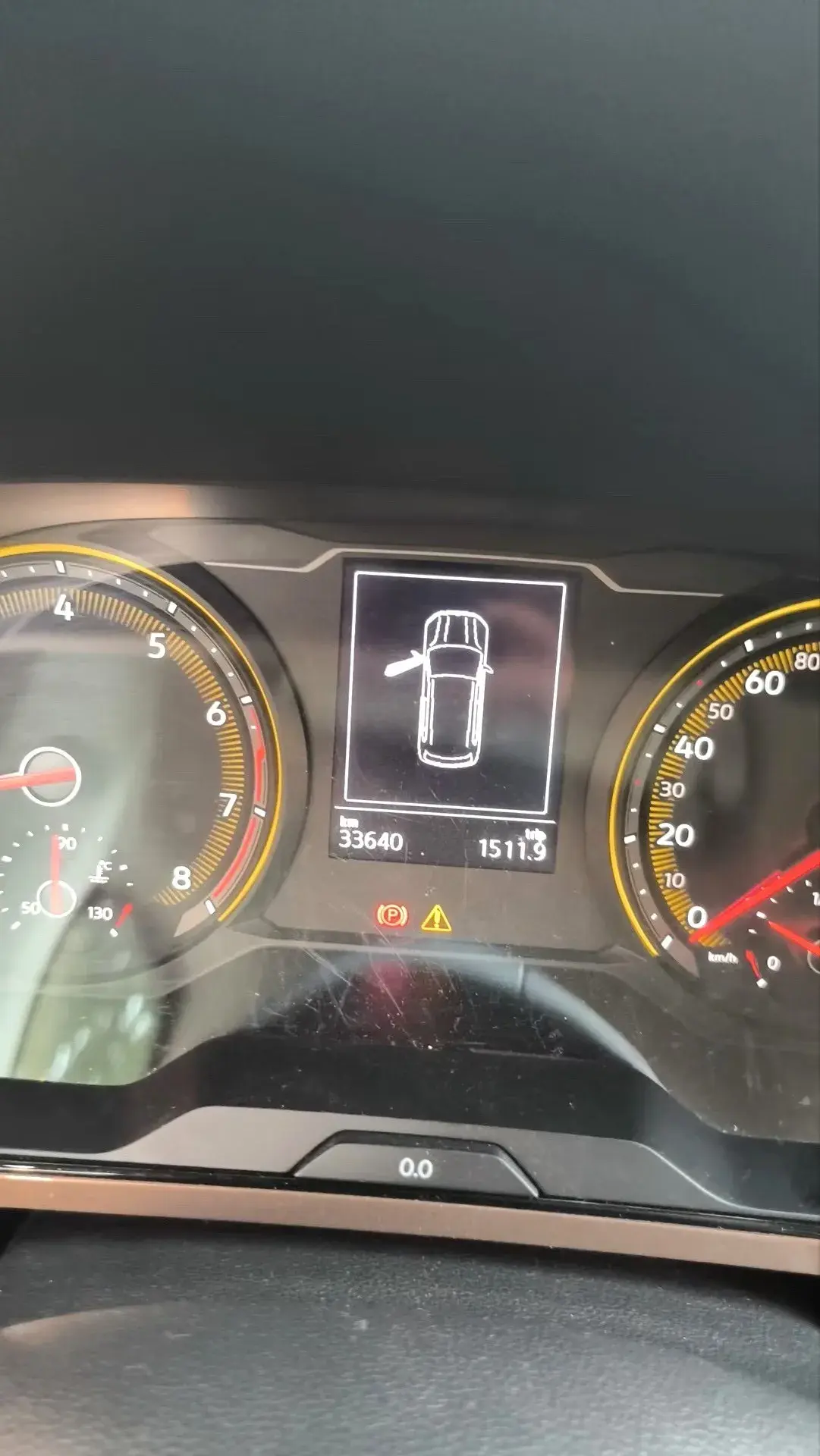 2019 VOLKSWAGEN THARU thumbnail 3